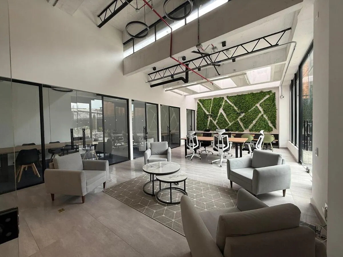 Aparta Estudio De Lujo En Ubicacion Privilegiada Bogota Colombia